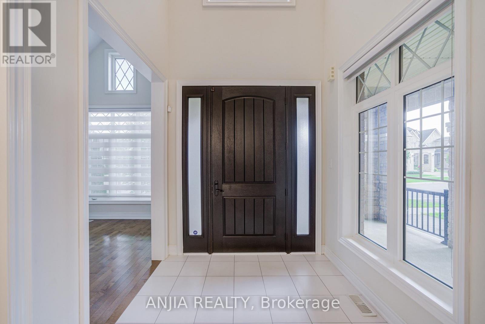 68 Oliver Emmerson Avenue, King, Ontario  L7B 0N8 - Photo 2 - N12520672