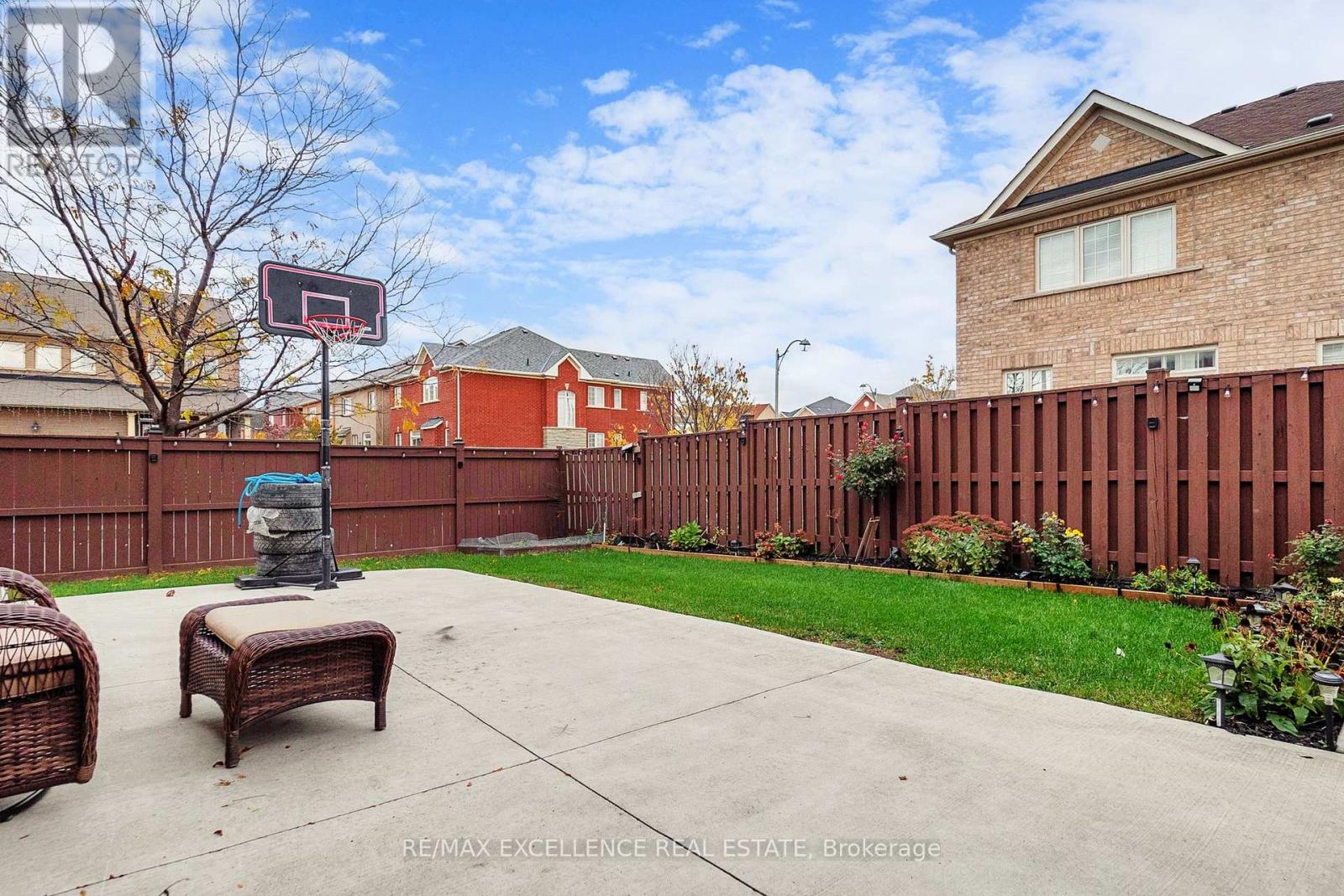 2 Ryecroft Crescent, Brampton, Ontario L6R 0M9 - Photo 40 - W12520450