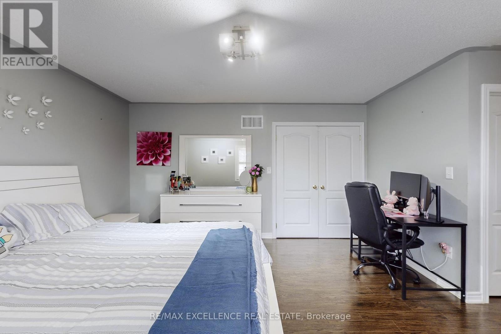 2 Ryecroft Crescent, Brampton, Ontario L6R 0M9 - Photo 24 - W12520450