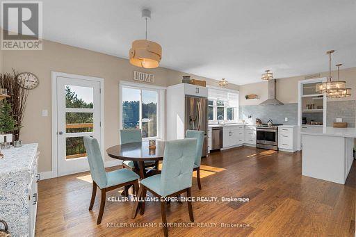 153 Rue Eric, Tiny, Ontario L9M 0H1 - Photo 2 - S12520624