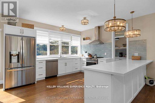 153 Rue Eric, Tiny, Ontario L9M 0H1 - Photo 3 - S12520624