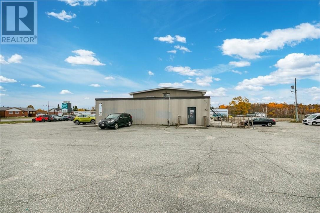 3024 Falconbridge Road, Garson, Ontario P3L 1J6 - Photo 9 - 2125555