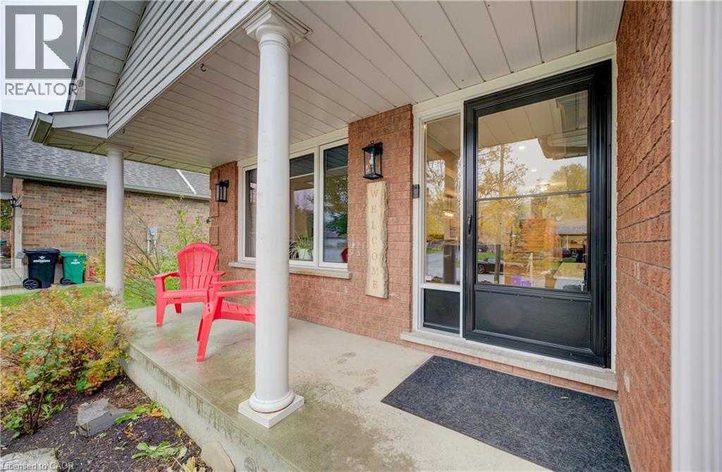 1 Edgewood Court, Wellesley, Ontario  N0B 2T0 - Photo 4 - 40785254