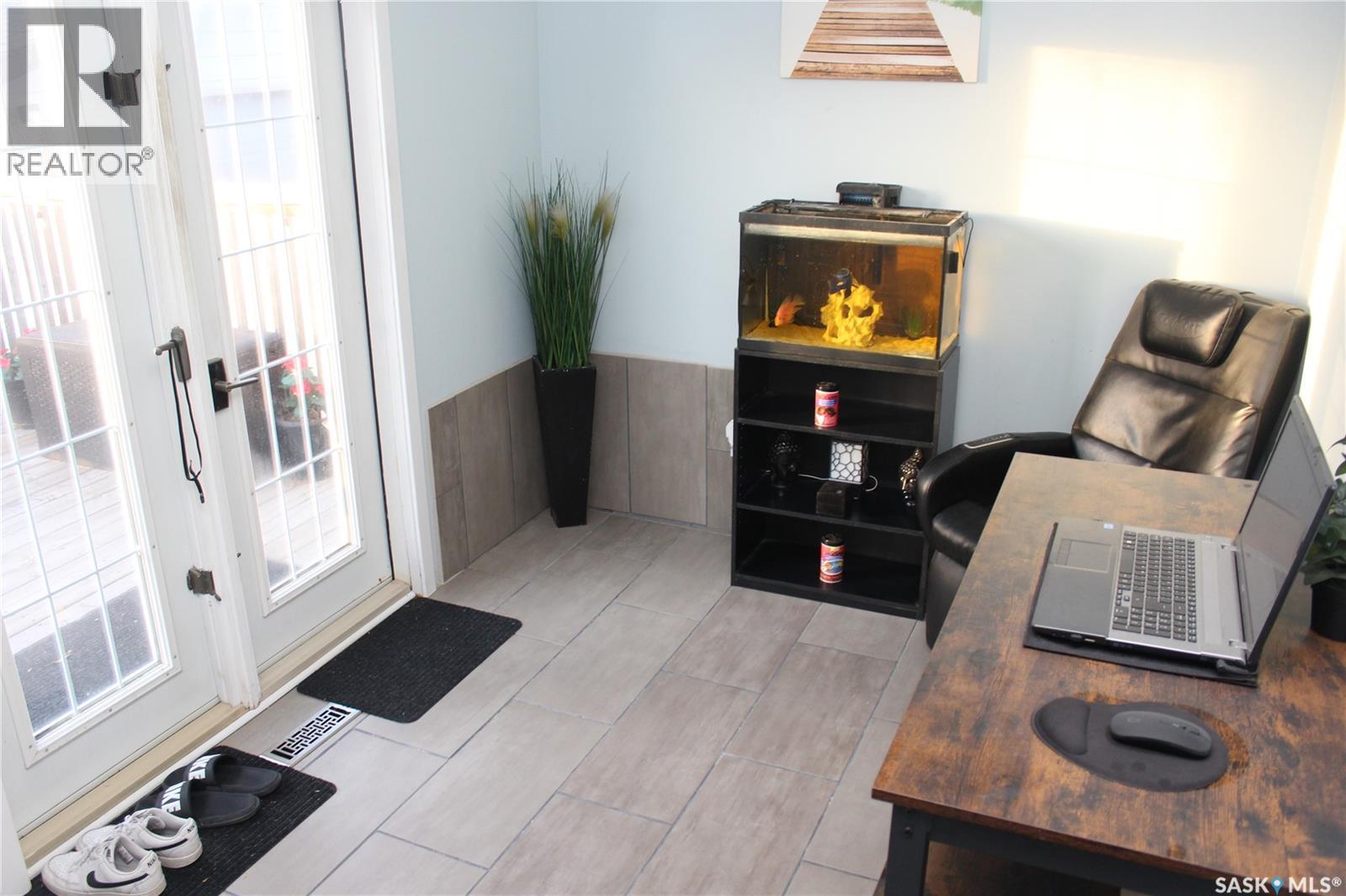 1220 Courtney Street, Regina, Saskatchewan  S4T 7R9 - Photo 17 - SK023564