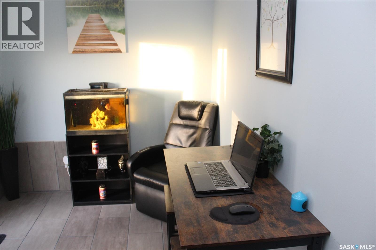 1220 Courtney Street, Regina, Saskatchewan  S4T 7R9 - Photo 22 - SK023564