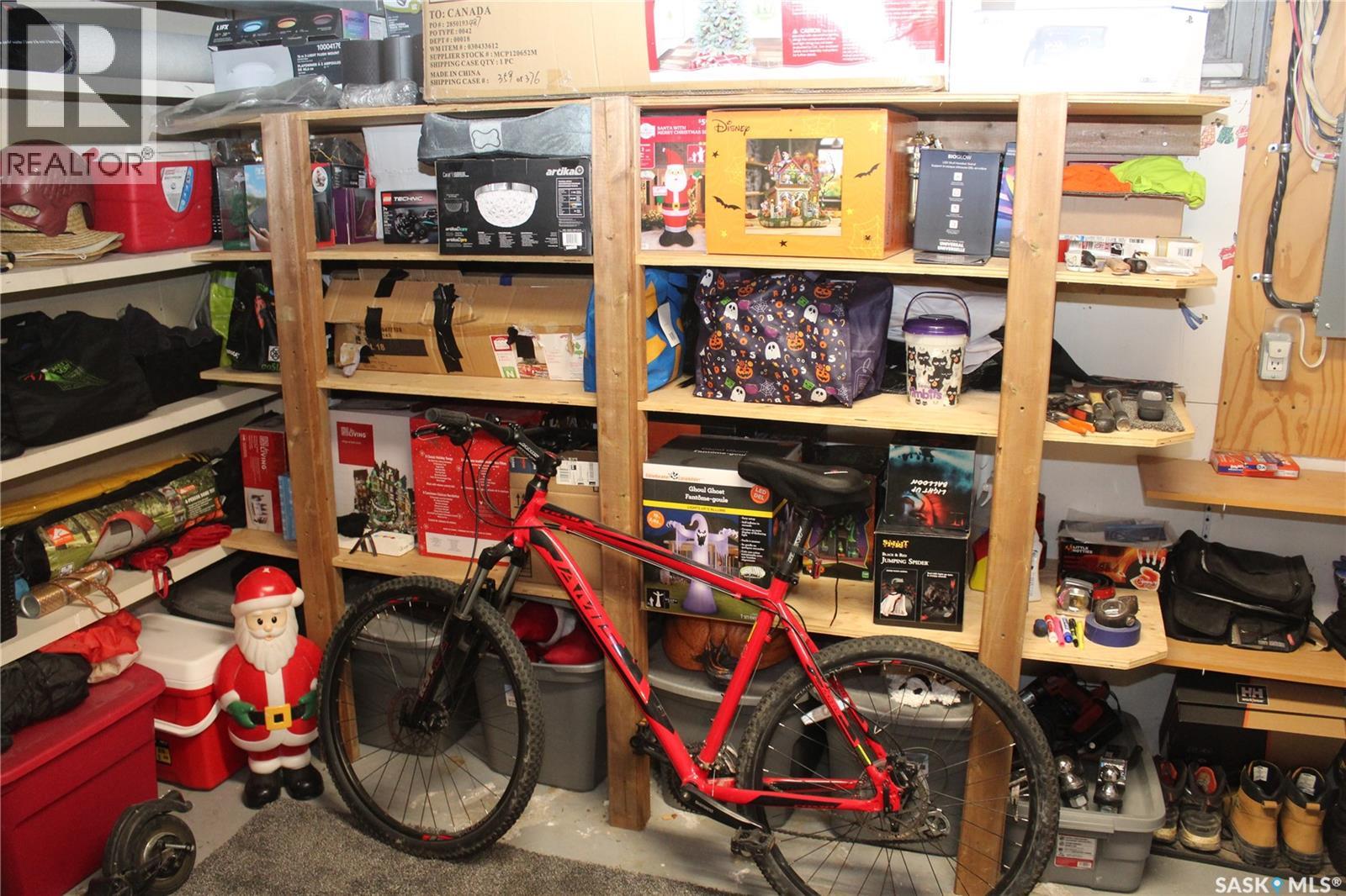 1220 Courtney Street, Regina, Saskatchewan  S4T 7R9 - Photo 29 - SK023564