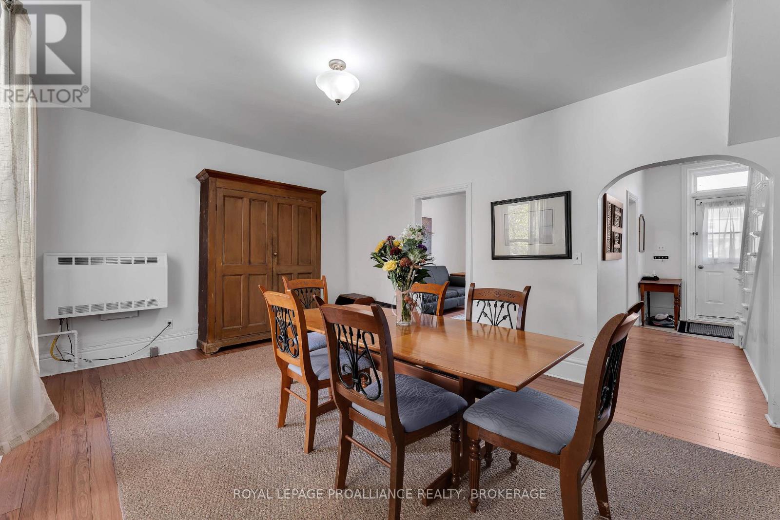 30, 32, 34 Victoria Avenue, Gananoque, Ontario  K7G 2R8 - Photo 10 - X12520860