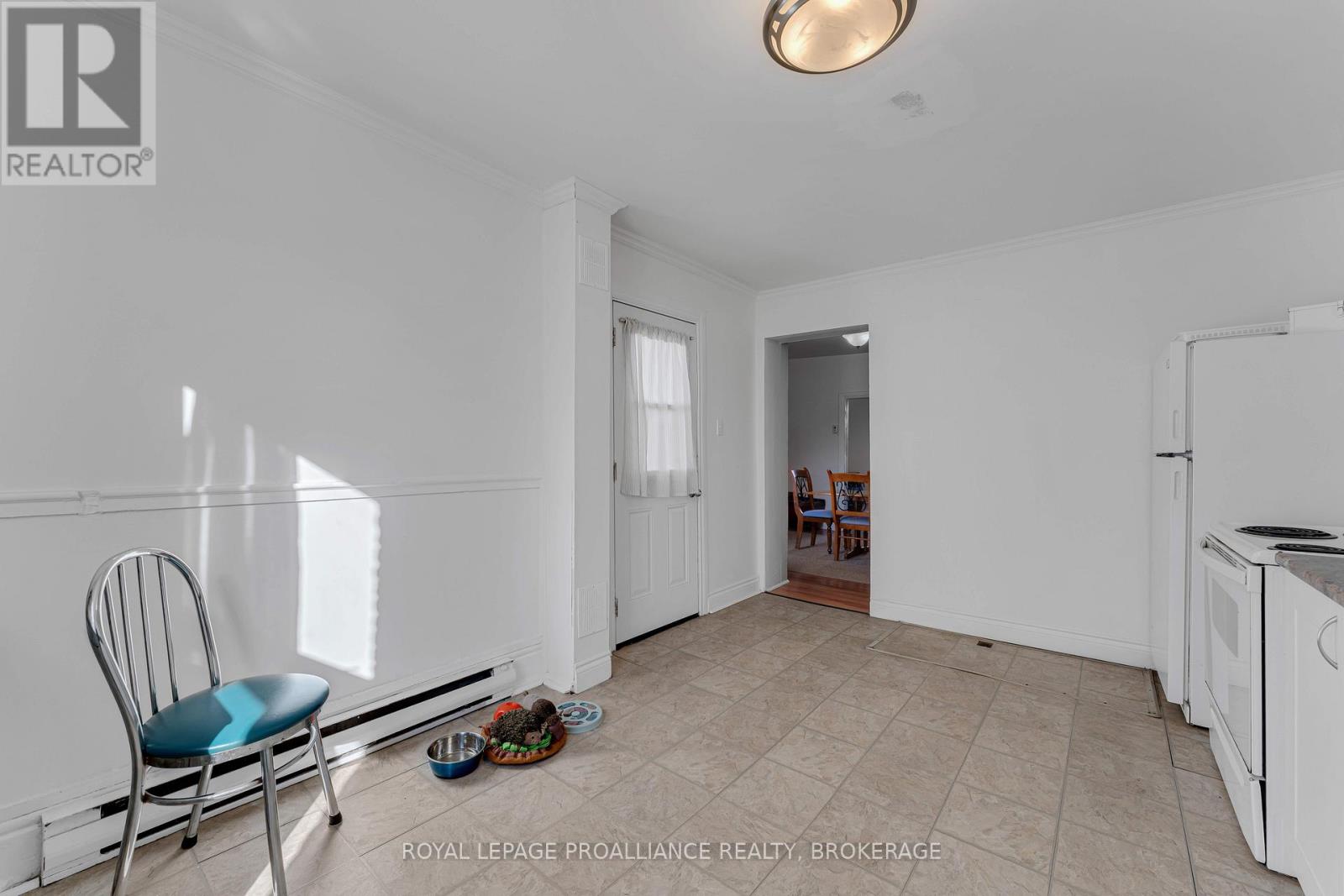 30, 32, 34 Victoria Avenue, Gananoque, Ontario  K7G 2R8 - Photo 14 - X12520860