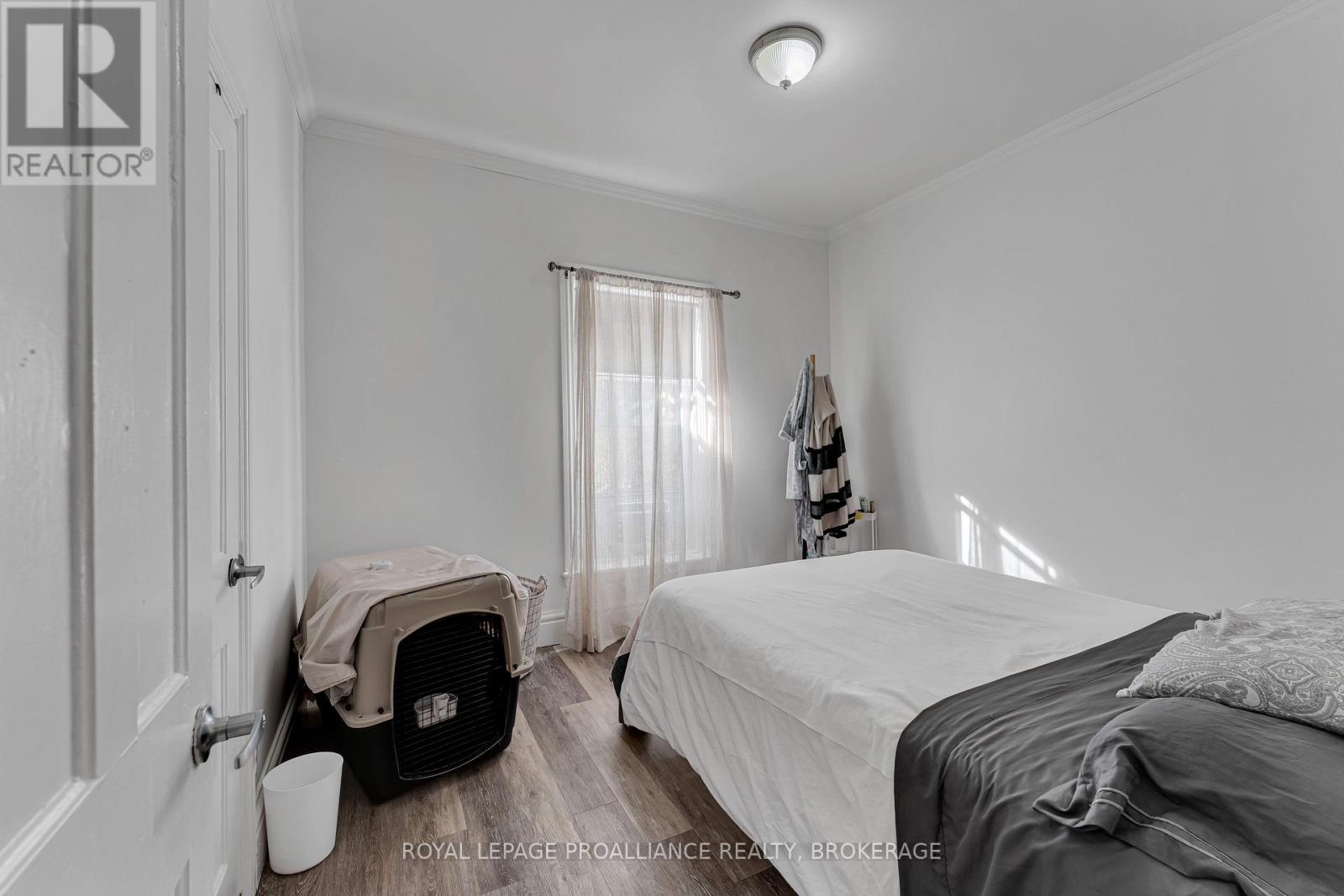 30, 32, 34 Victoria Avenue, Gananoque, Ontario  K7G 2R8 - Photo 17 - X12520860