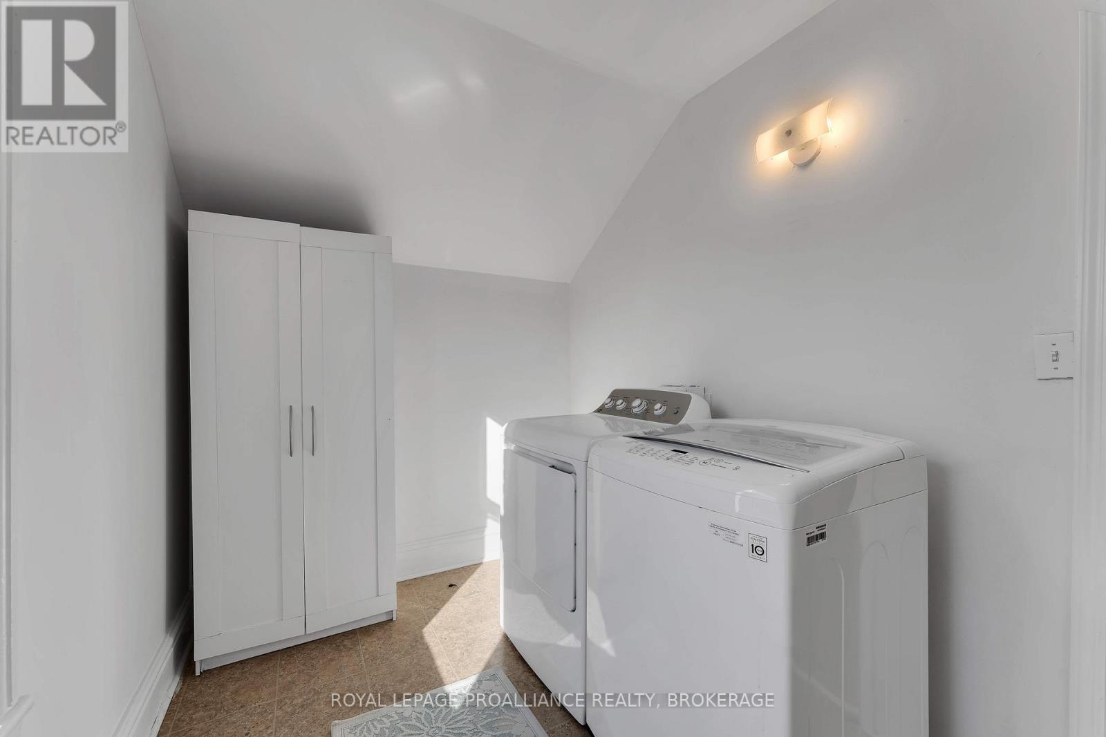 30, 32, 34 Victoria Avenue, Gananoque, Ontario  K7G 2R8 - Photo 25 - X12520860