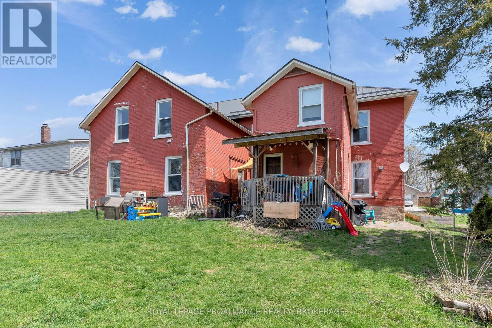 30, 32, 34 Victoria Avenue, Gananoque, Ontario  K7G 2R8 - Photo 32 - X12520860