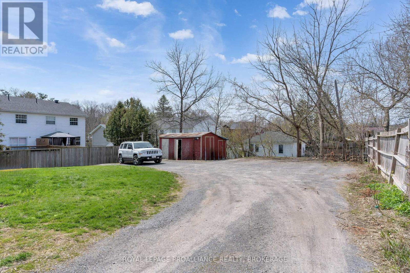 30, 32, 34 Victoria Avenue, Gananoque, Ontario  K7G 2R8 - Photo 34 - X12520860