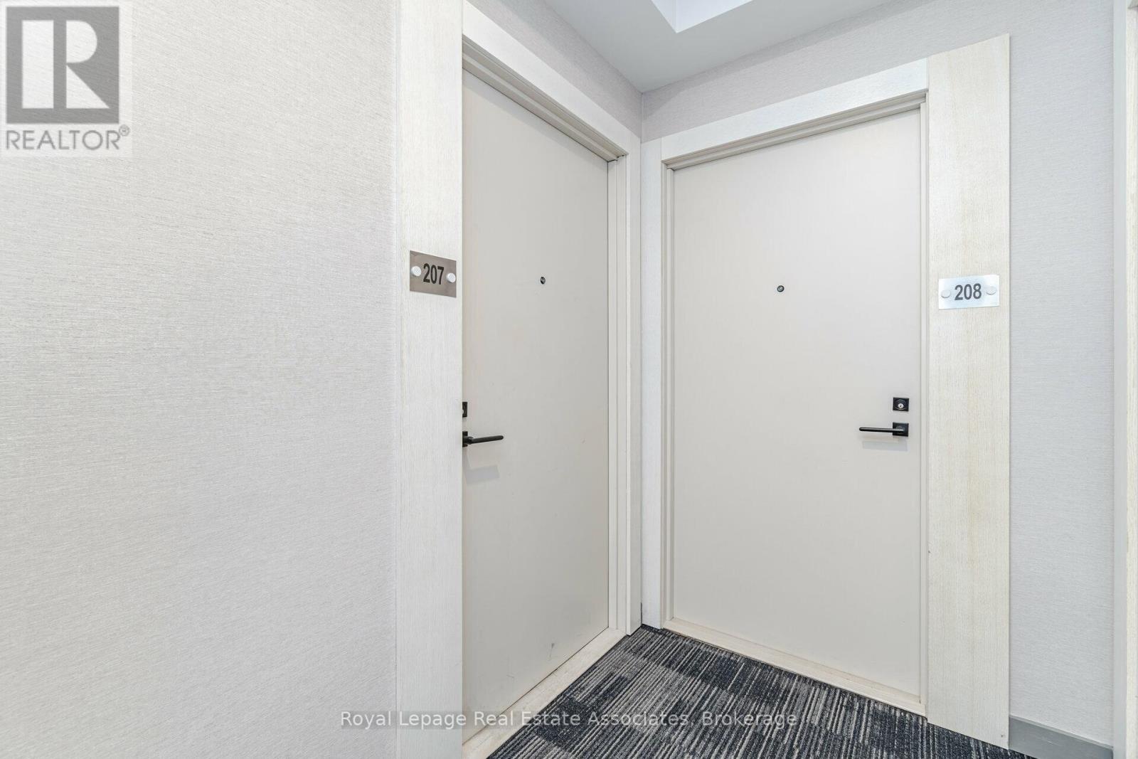 207 - 4677 Glen Erin Drive, Mississauga, Ontario  L5M 2E3 - Photo 2 - W12520594