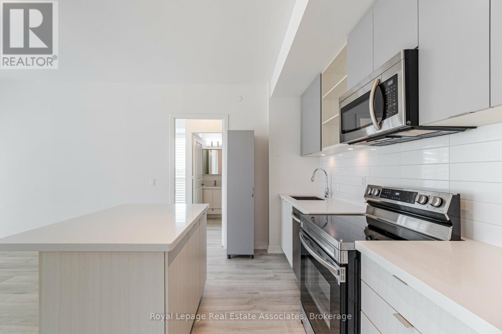 207 - 4677 Glen Erin Drive, Mississauga, Ontario  L5M 2E3 - Photo 7 - W12520594