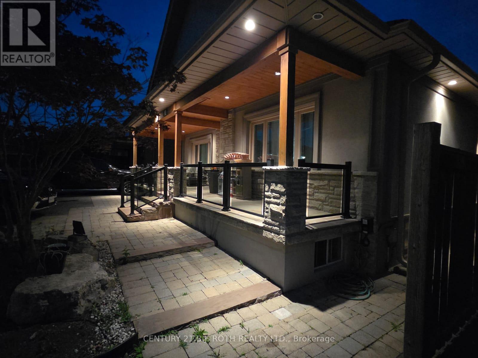 193 Epsom Downs Drive, Toronto, Ontario  M3M 1S8 - Photo 12 - W12520638