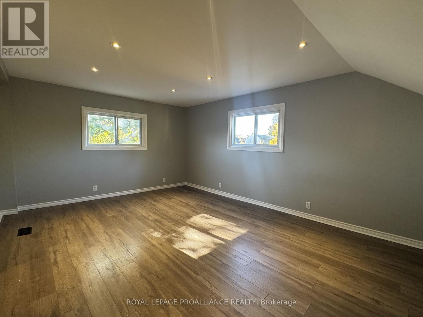 A - 28 Sinclair Street, Belleville, Ontario  K8P 3S6 - Photo 22 - X12520822