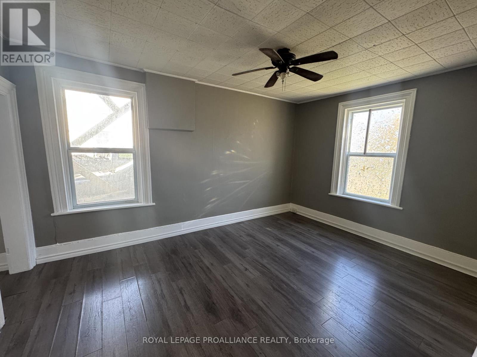 A - 28 Sinclair Street, Belleville, Ontario  K8P 3S6 - Photo 9 - X12520822