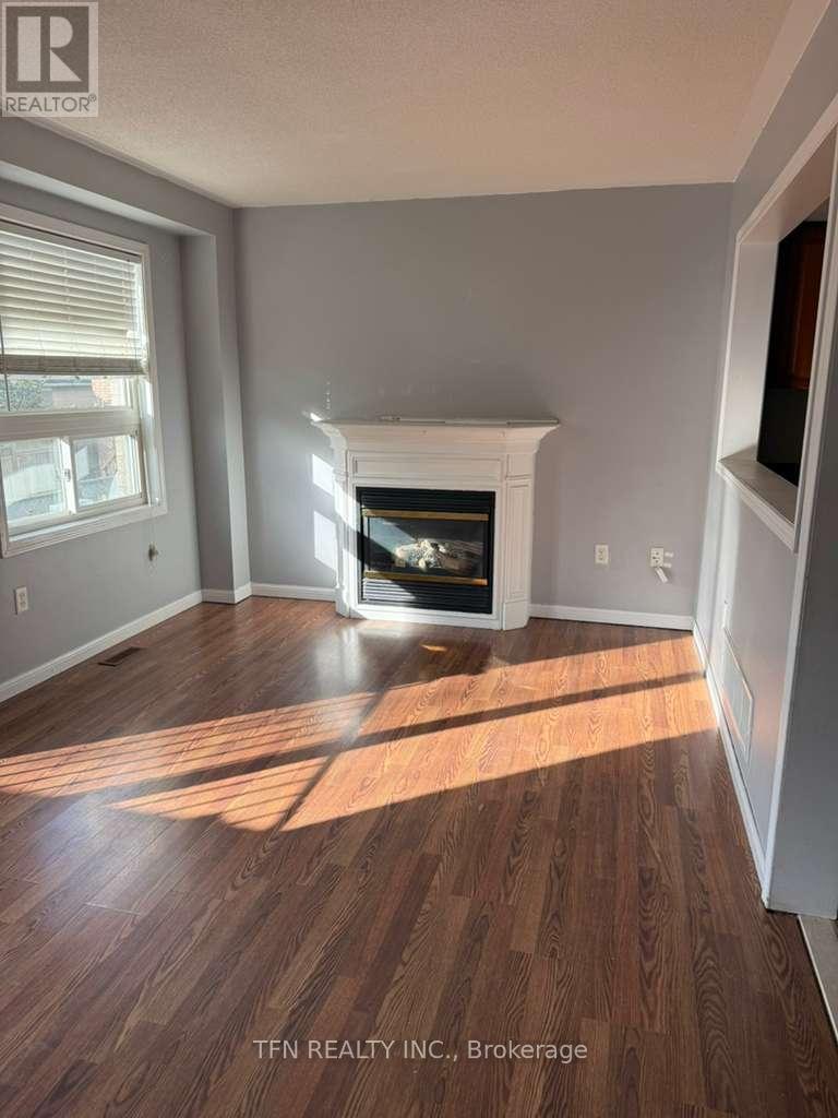 50 Kirkland Place, Whitby, Ontario  L1P 1X3 - Photo 4 - E12354636