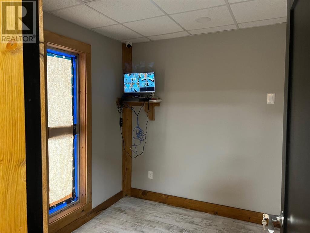 17 Manitoba Rd, Elliot Lake, Ontario  P5A 2A6 - Photo 9 - SM253205