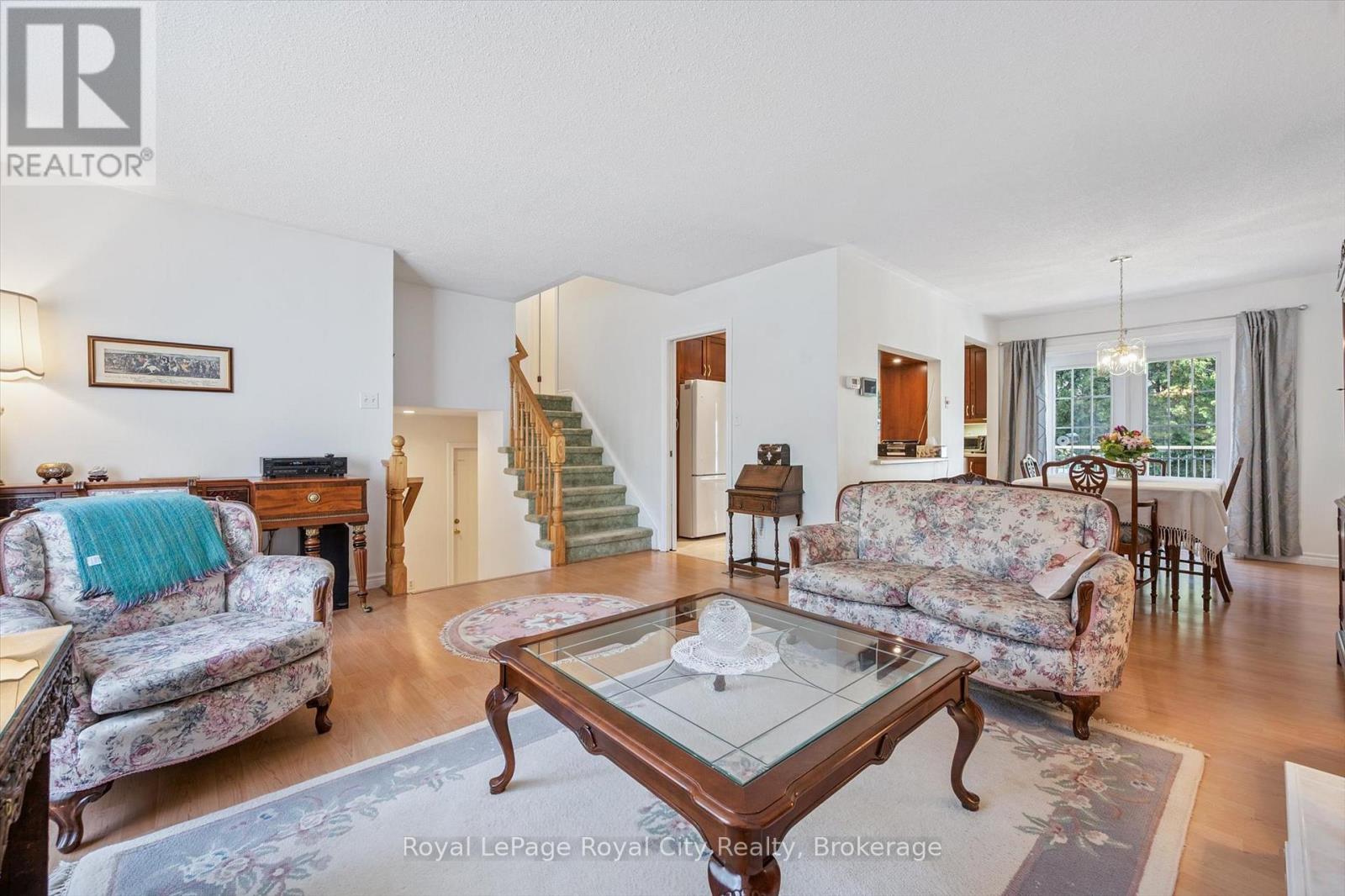 6 Fairmeadow Drive, Guelph, Ontario  N1H 6X3 - Photo 12 - X12520814