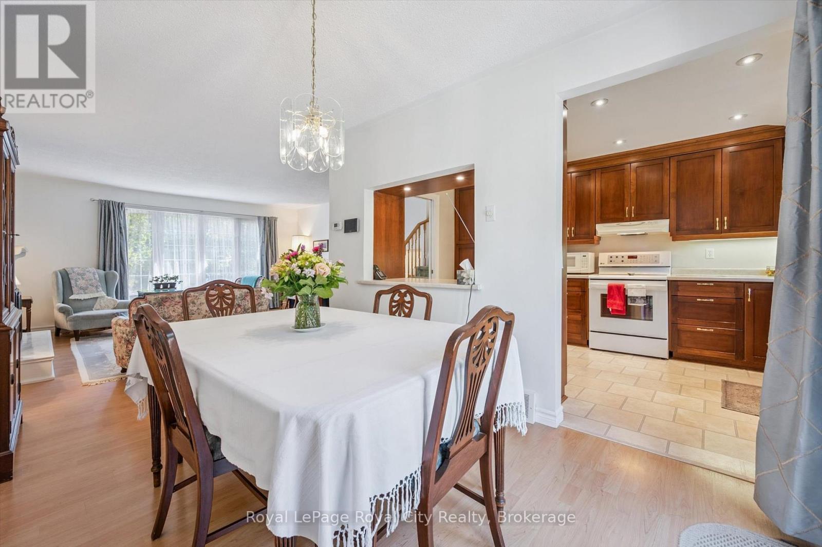 6 Fairmeadow Drive, Guelph, Ontario  N1H 6X3 - Photo 14 - X12520814