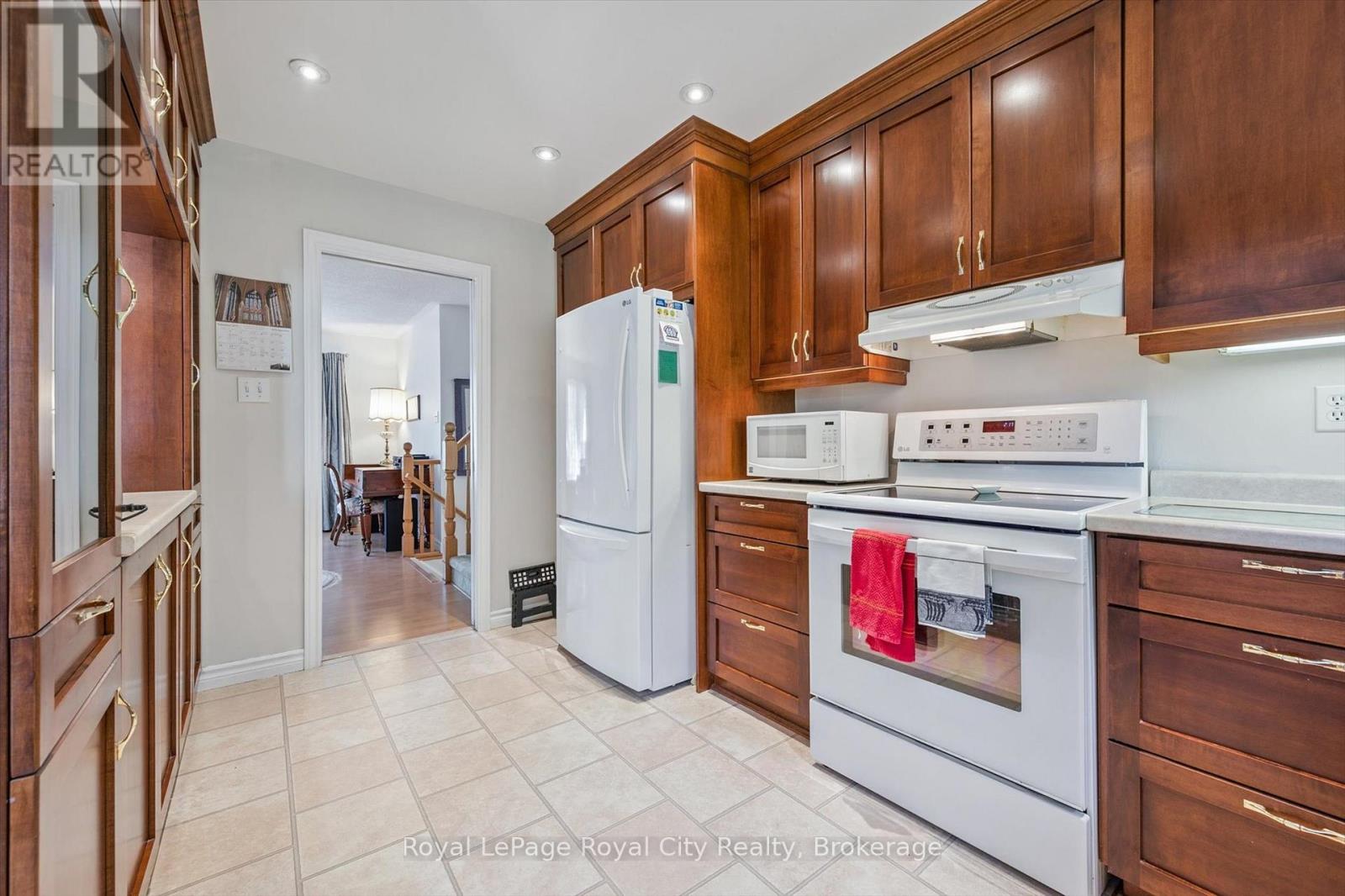 6 Fairmeadow Drive, Guelph, Ontario  N1H 6X3 - Photo 18 - X12520814