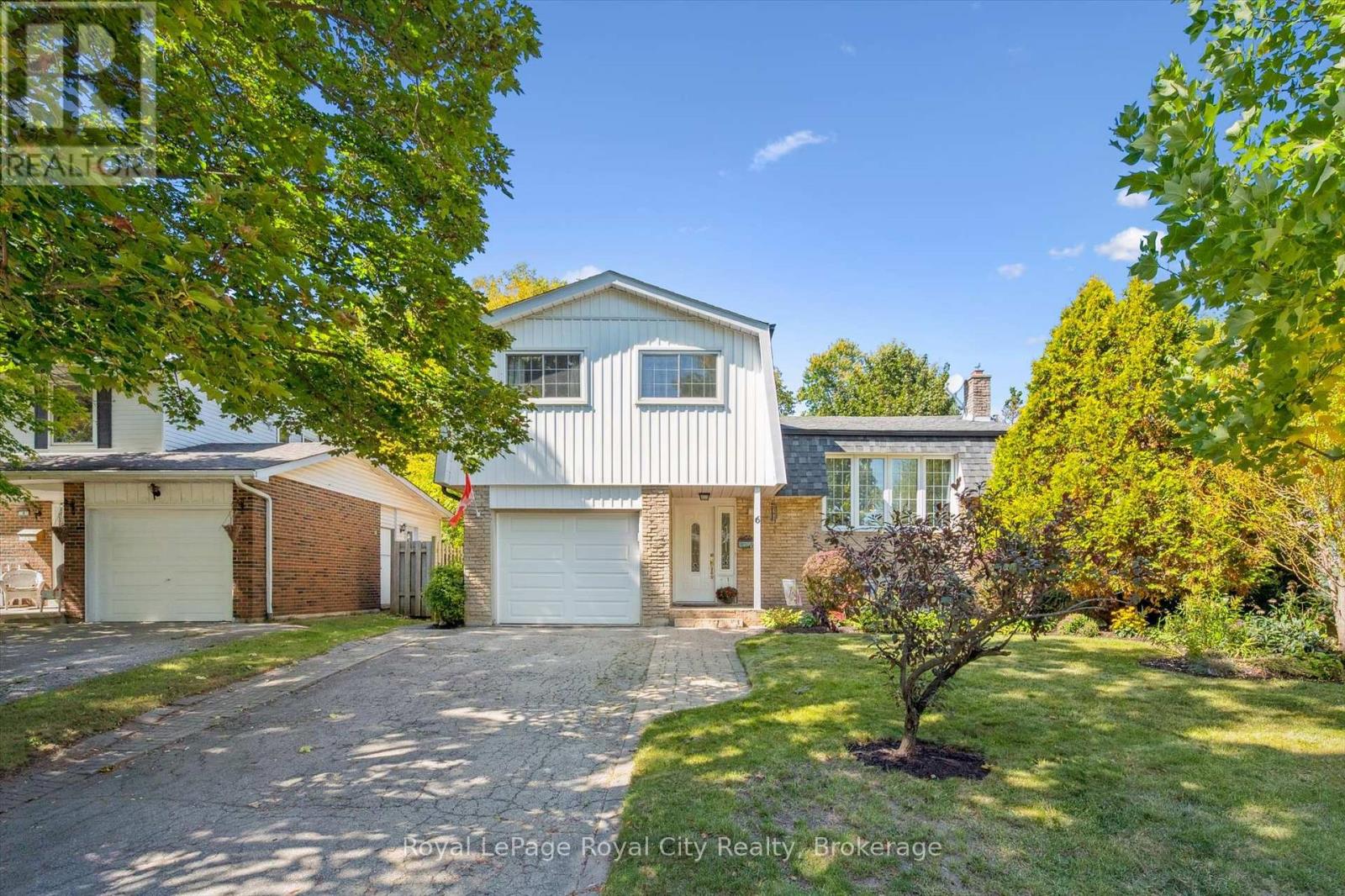 6 Fairmeadow Drive, Guelph, Ontario  N1H 6X3 - Photo 2 - X12520814