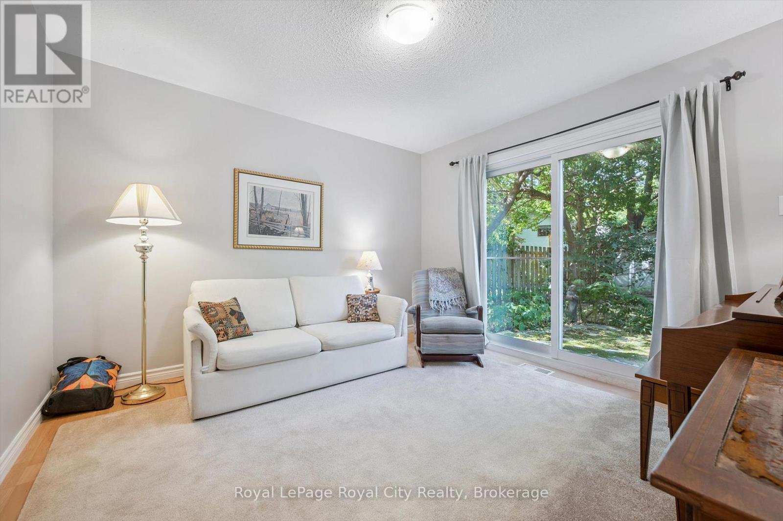 6 Fairmeadow Drive, Guelph, Ontario  N1H 6X3 - Photo 20 - X12520814