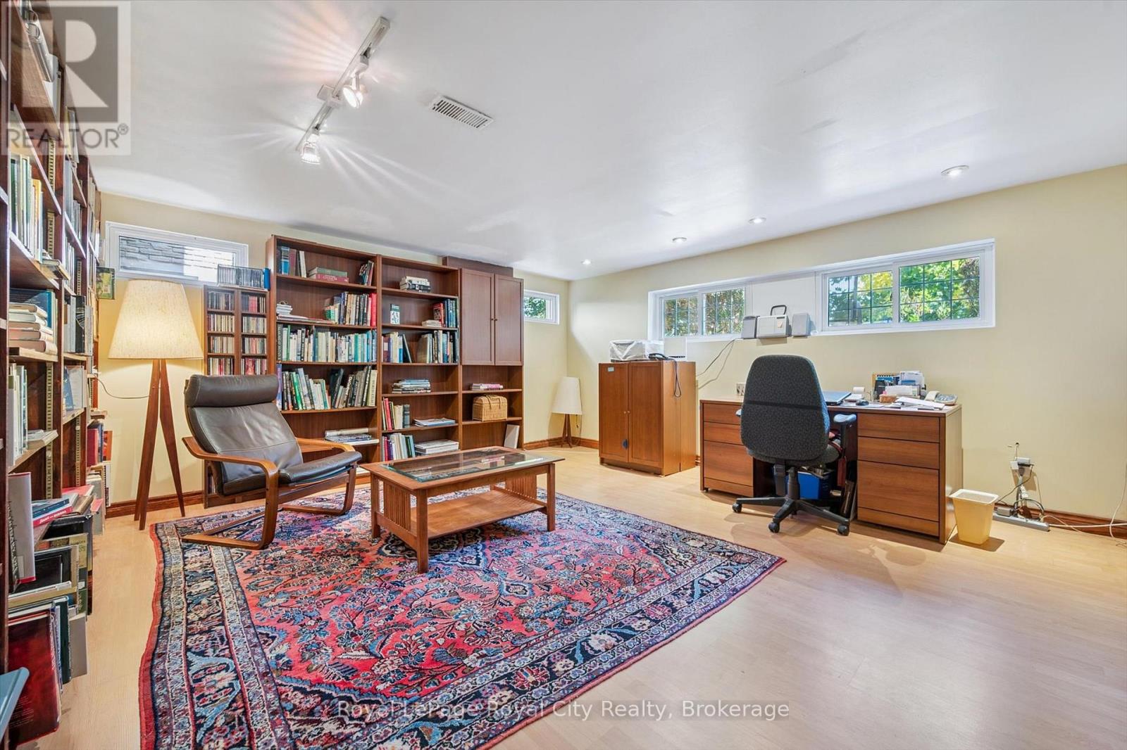 6 Fairmeadow Drive, Guelph, Ontario  N1H 6X3 - Photo 29 - X12520814