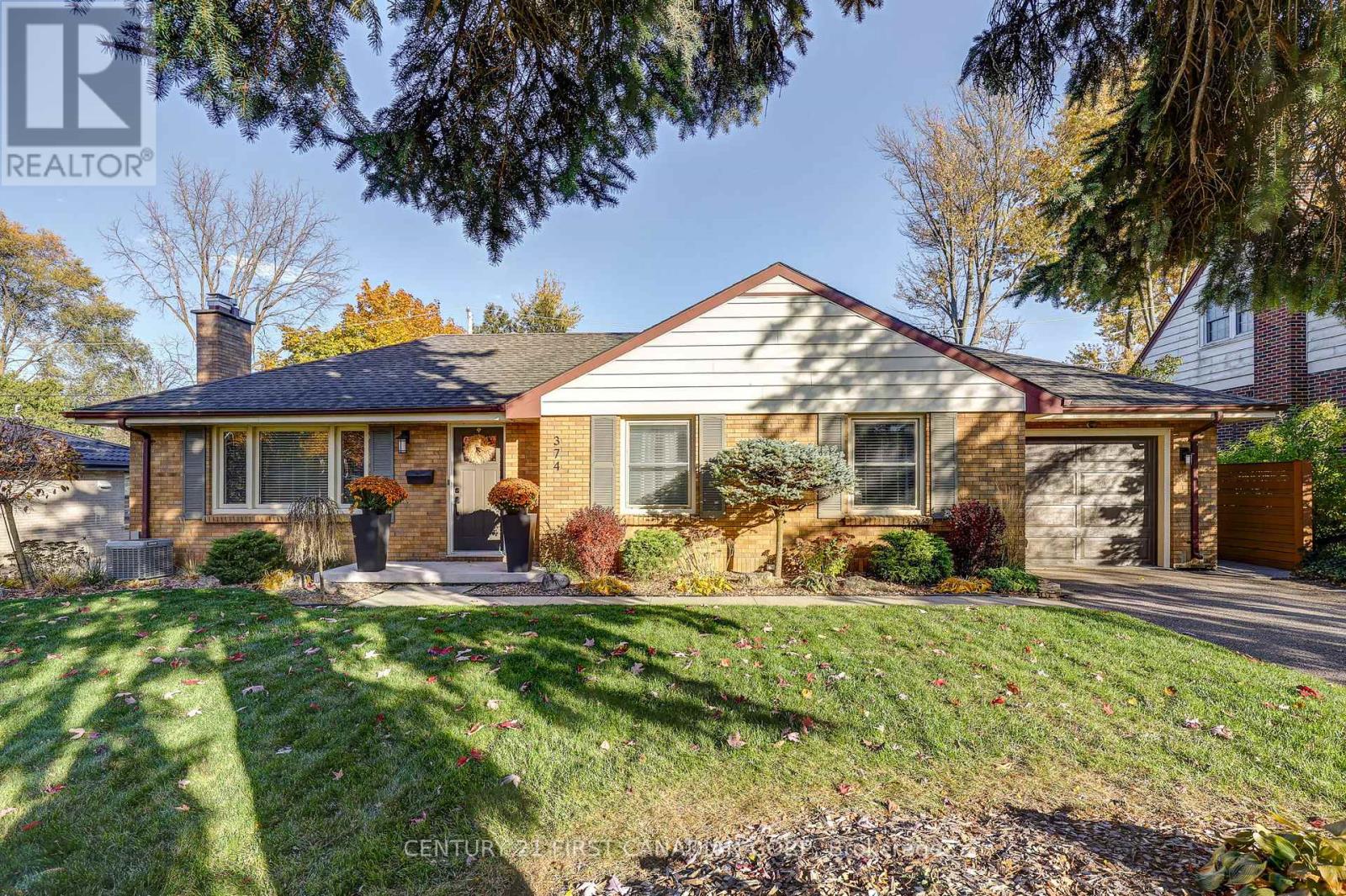 374 GLENROSE DRIVE, London South, Ontario