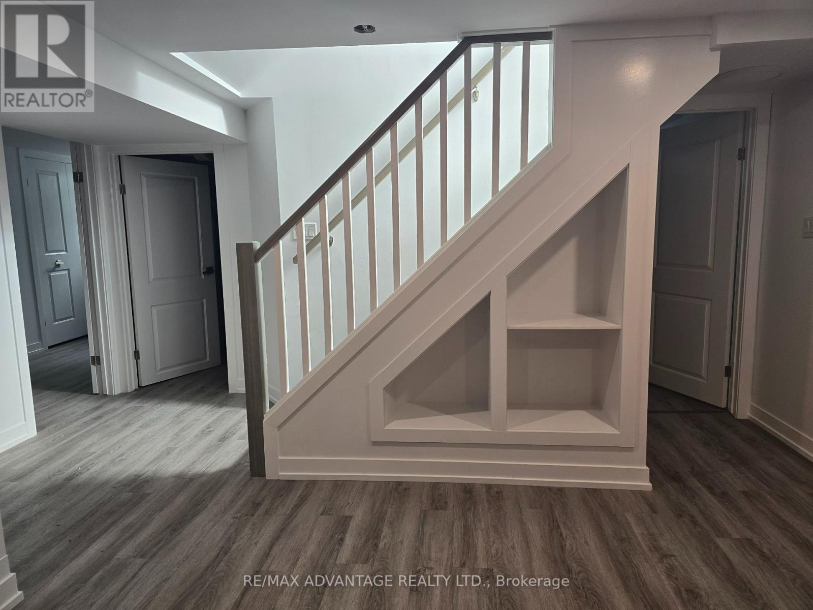 Lower - 162 Speight Boulevard, London East, Ontario  N5V 3J5 - Photo 2 - X12520788