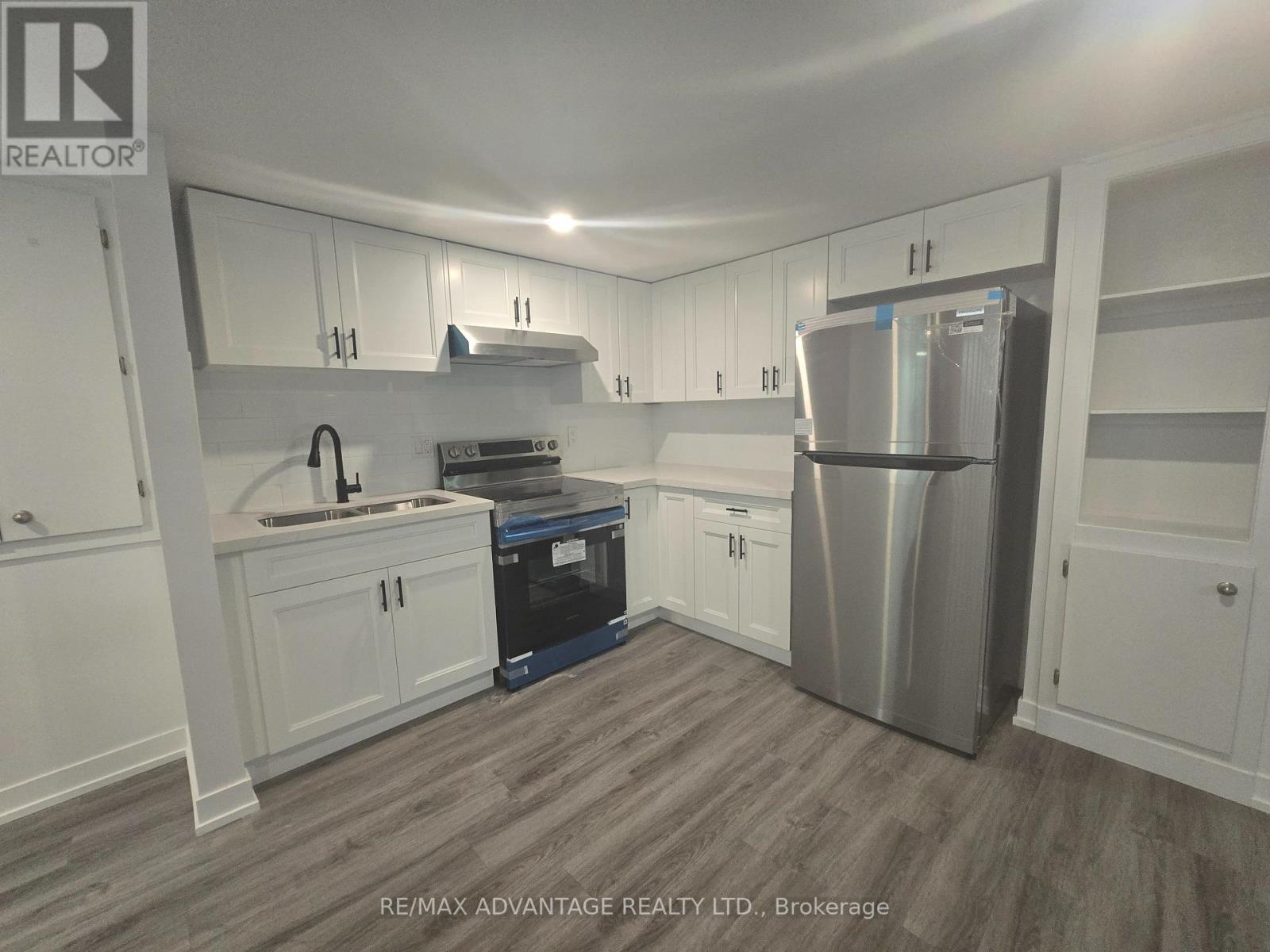 Lower - 162 Speight Boulevard, London East, Ontario  N5V 3J5 - Photo 4 - X12520788