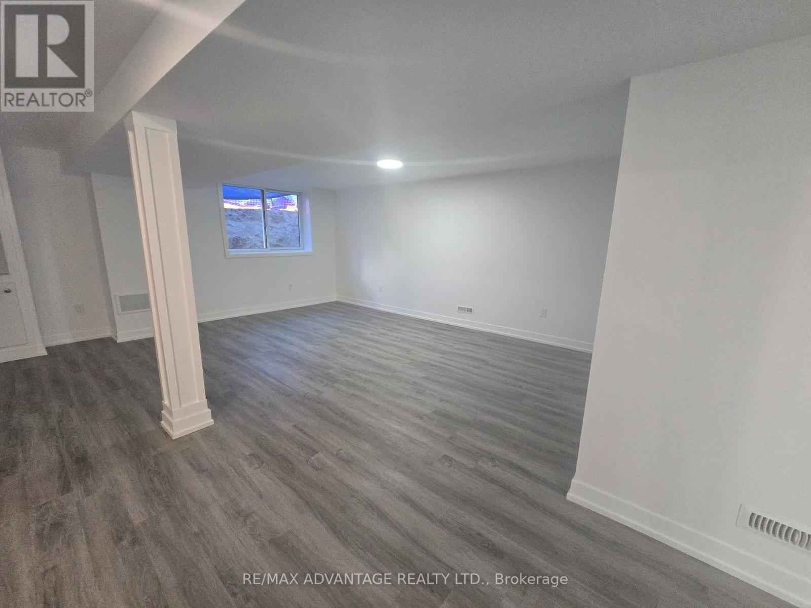 Lower - 162 Speight Boulevard, London East, Ontario  N5V 3J5 - Photo 5 - X12520788