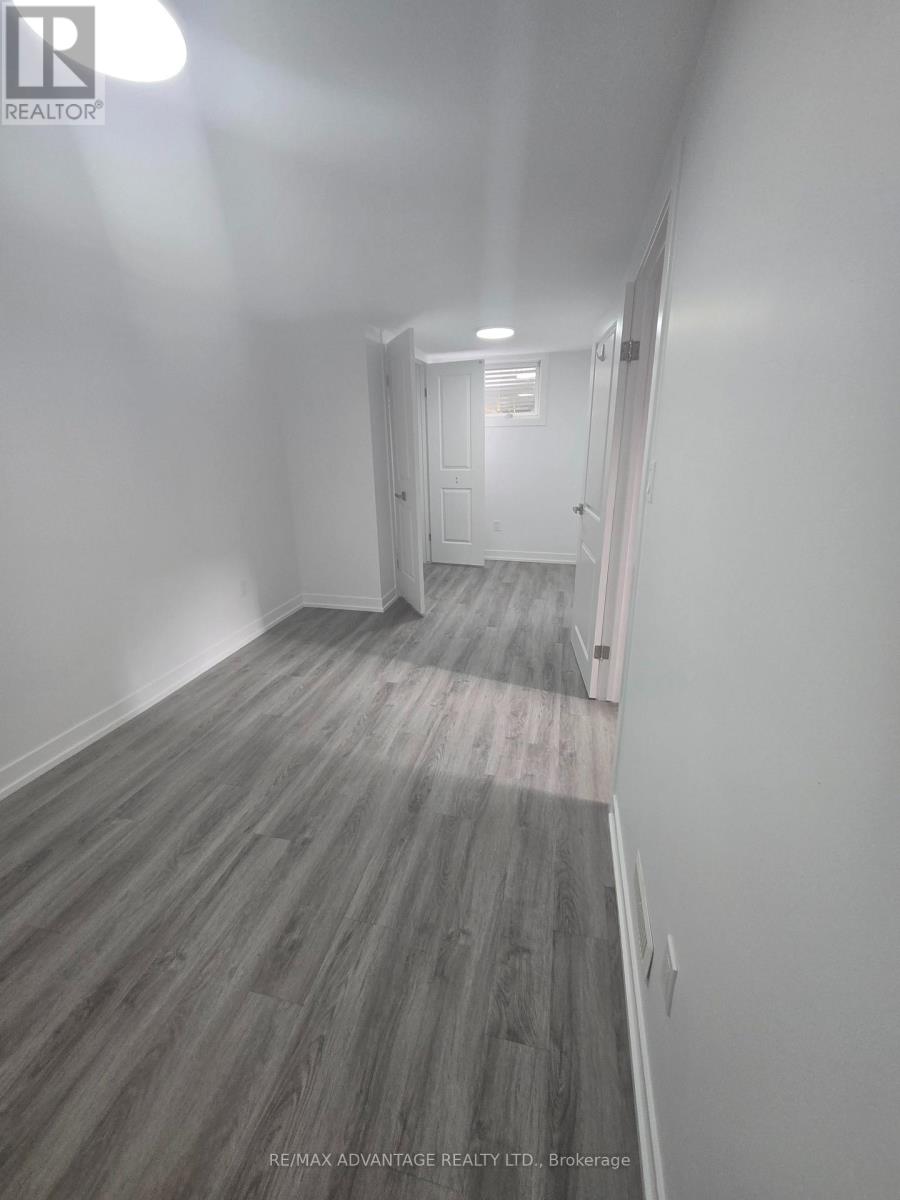 Lower - 162 Speight Boulevard, London East, Ontario  N5V 3J5 - Photo 7 - X12520788