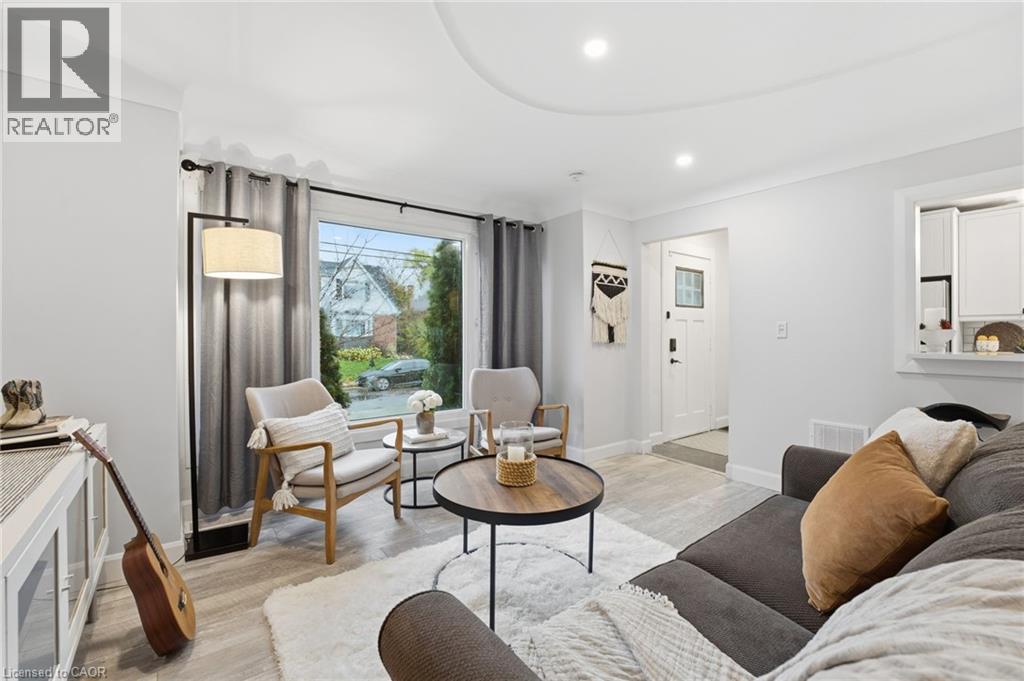 24 Cloverhill Road, Hamilton, Ontario  L9C 3L5 - Photo 5 - 40785049