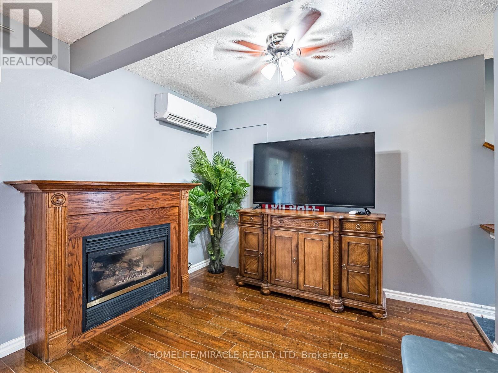 11 Hector Court, Brampton, Ontario L6S 1P1 - Photo 13 - W12517428