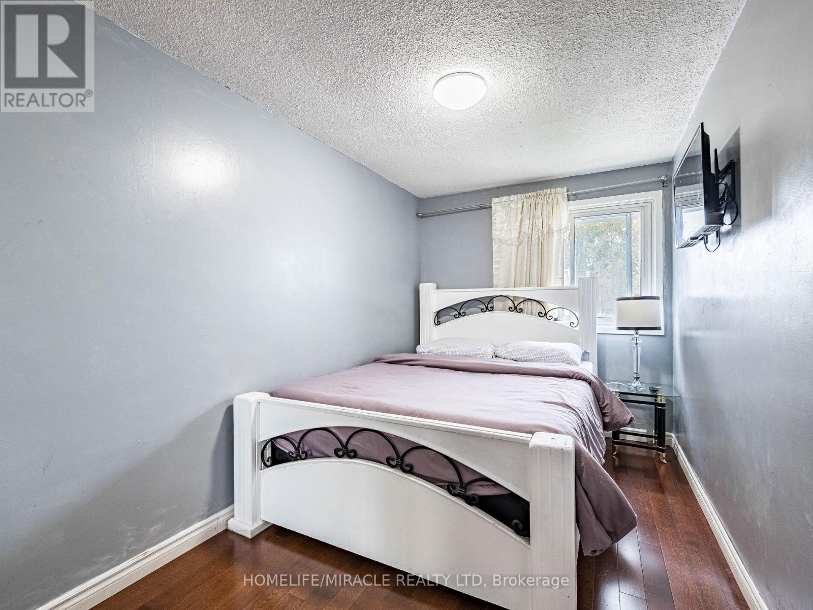 11 Hector Court, Brampton, Ontario L6S 1P1 - Photo 28 - W12517428