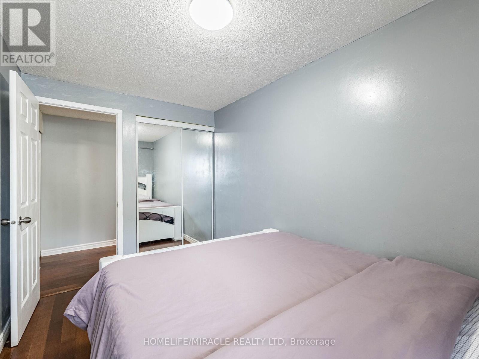 11 Hector Court, Brampton, Ontario L6S 1P1 - Photo 30 - W12517428