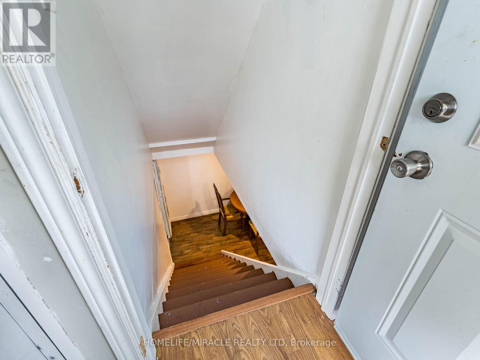 11 Hector Court, Brampton, Ontario L6S 1P1 - Photo 35 - W12517428