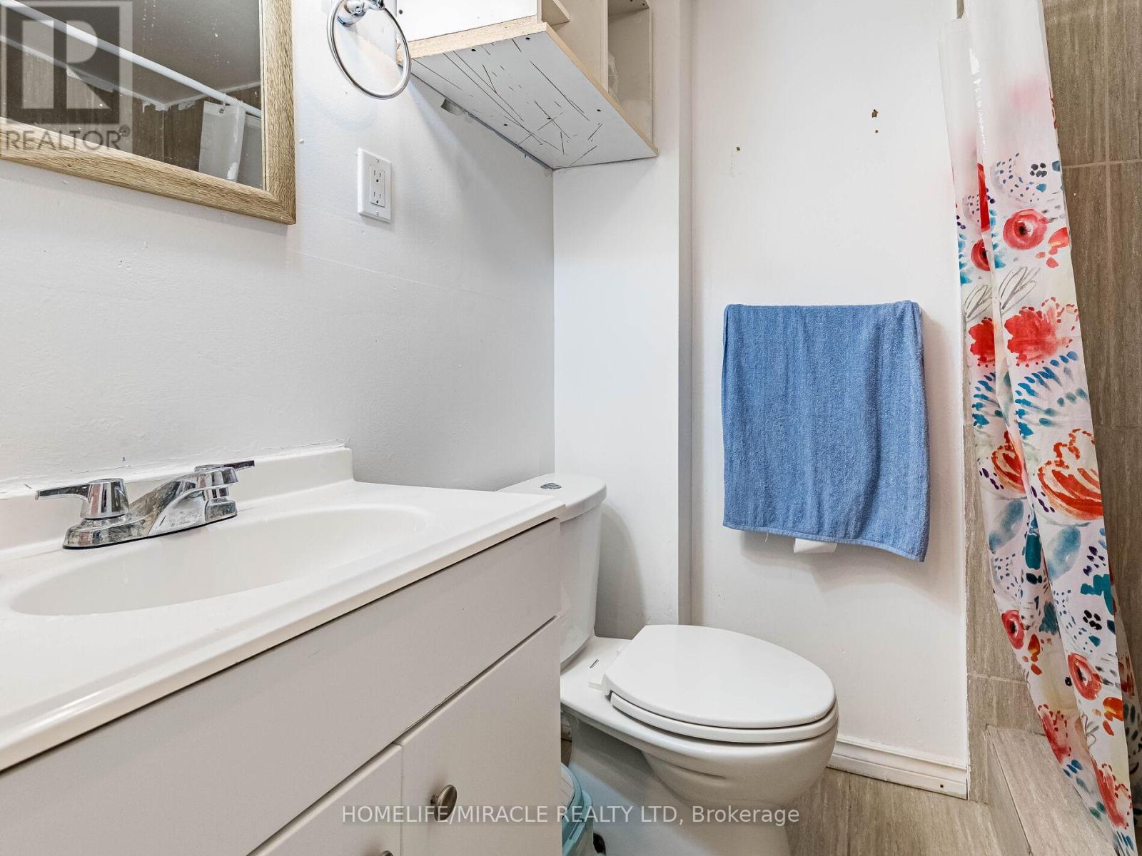 11 Hector Court, Brampton, Ontario L6S 1P1 - Photo 42 - W12517428