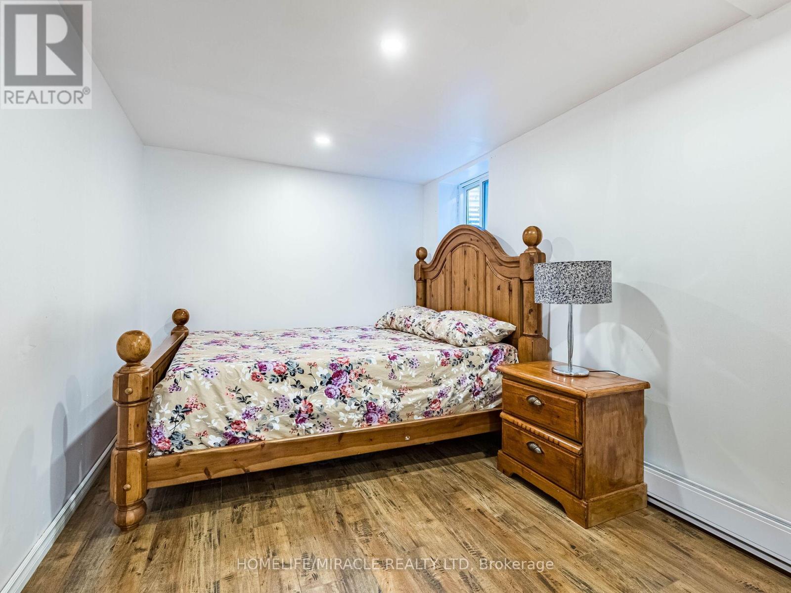 11 Hector Court, Brampton, Ontario L6S 1P1 - Photo 39 - W12517428