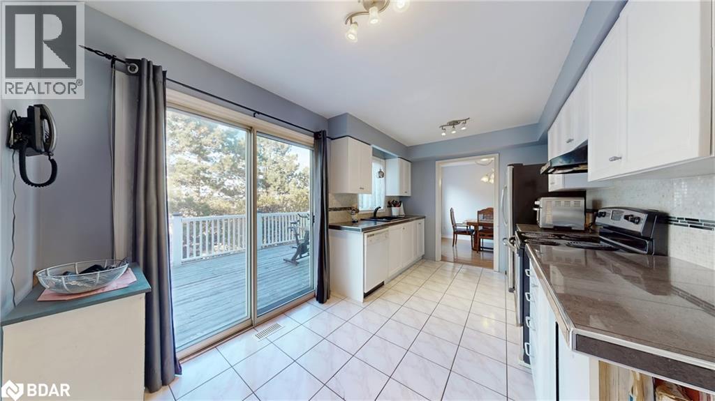 4 Trillium Crescent, Barrie, Ontario L4N 5P5 - Photo 15 - 40784778