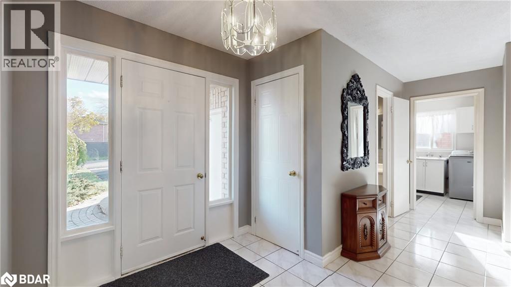 4 Trillium Crescent, Barrie, Ontario L4N 5P5 - Photo 5 - 40784778