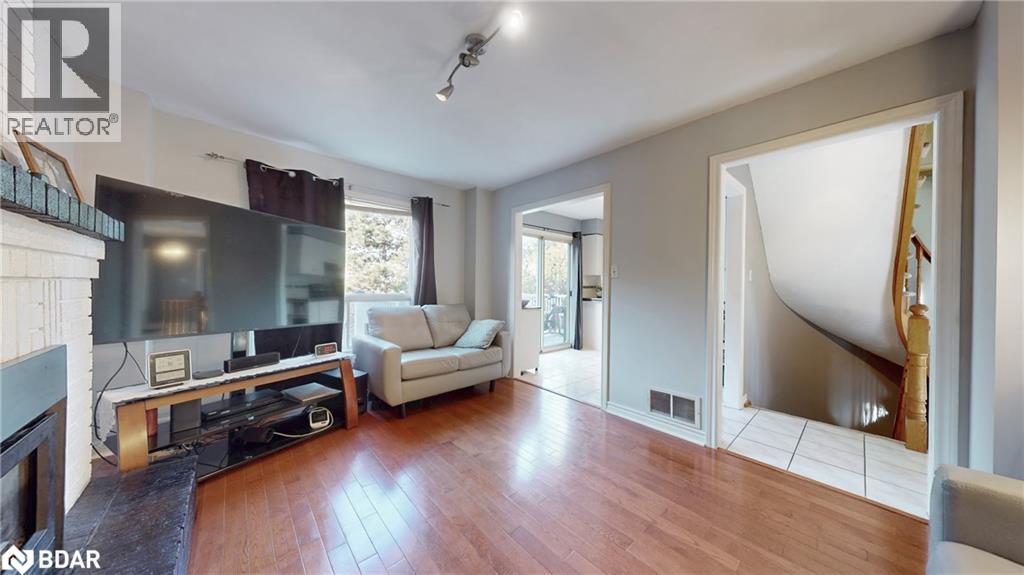 4 Trillium Crescent, Barrie, Ontario L4N 5P5 - Photo 7 - 40784778