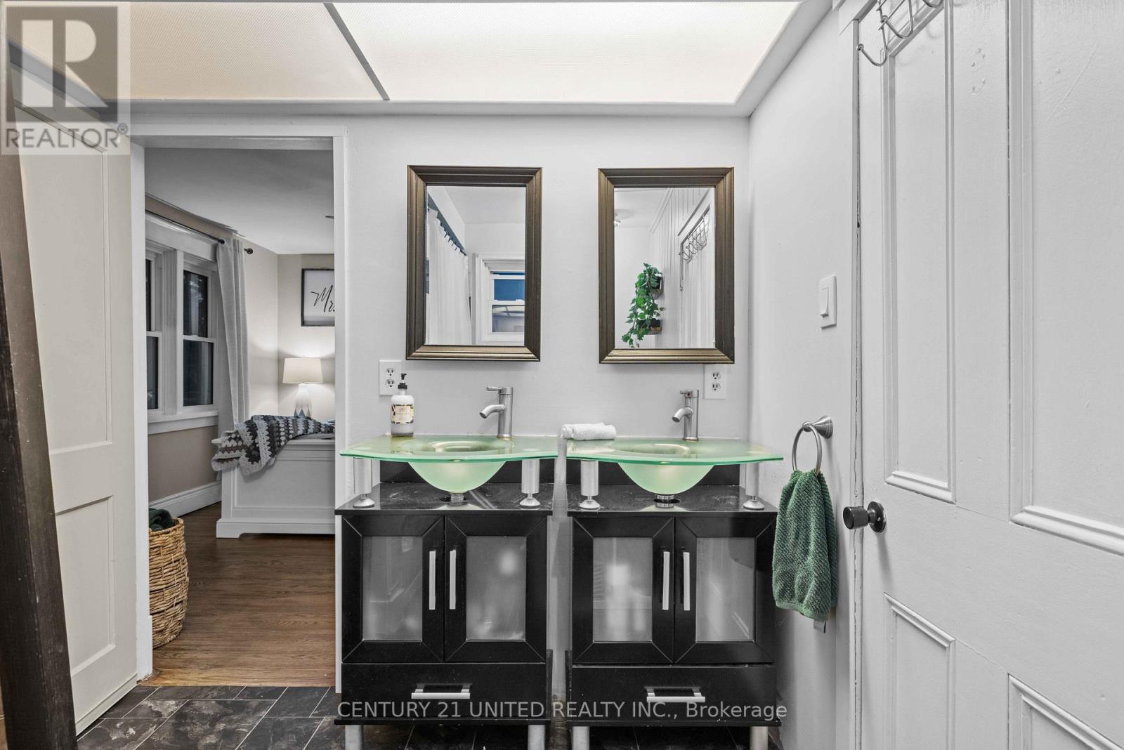 71 Bond Street W, Kawartha Lakes, Ontario  K9V 3R5 - Photo 29 - X12496198