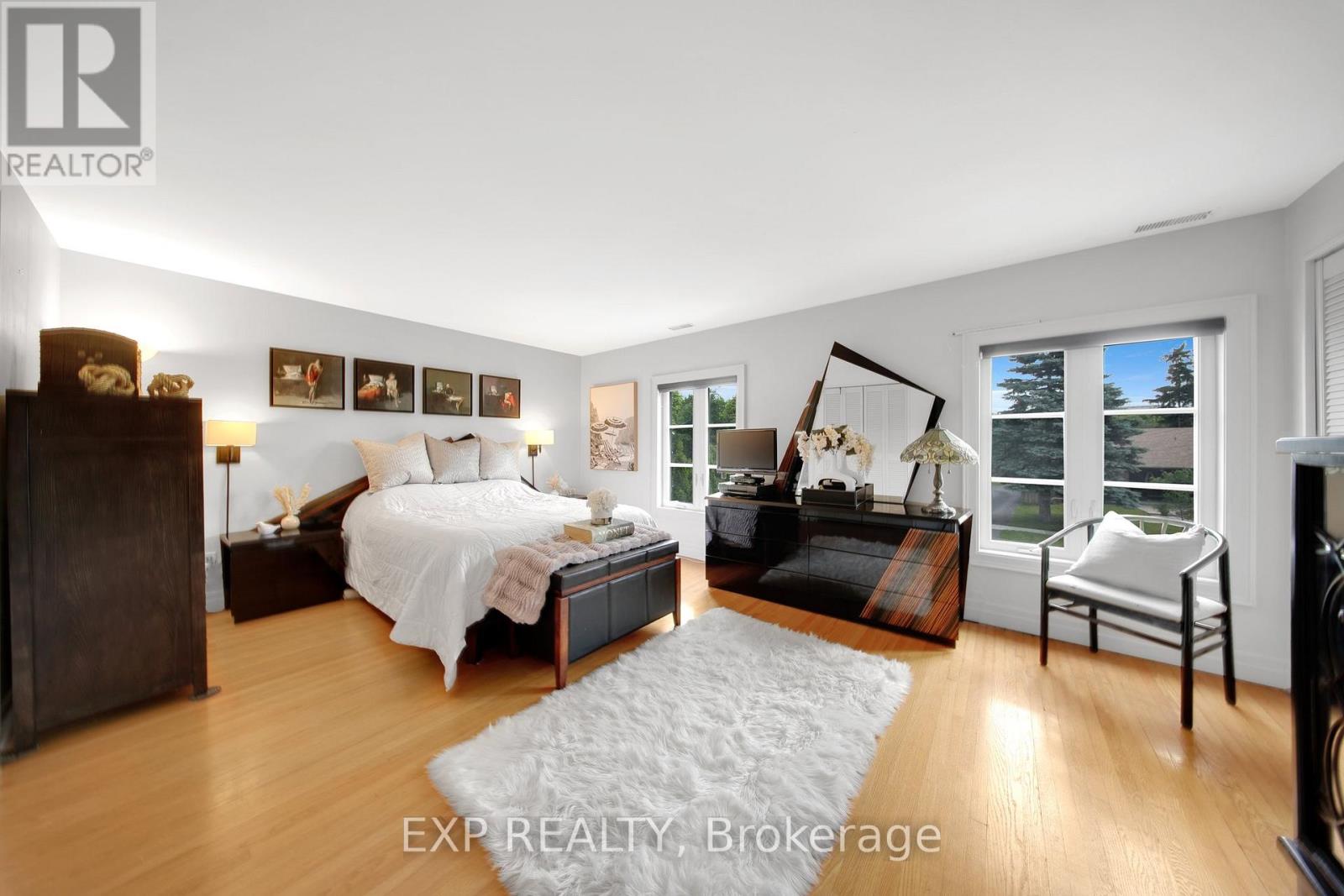 3620 Ponytrail Drive, Mississauga, Ontario  L4X 1W4 - Photo 21 - W12485377