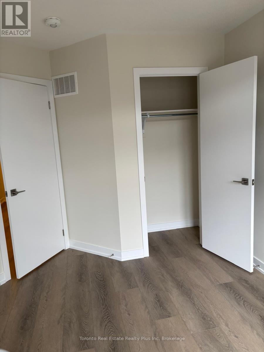 1341 Kaniv Street, Oakville, Ontario  L6M 5R3 - Photo 12 - W12510454