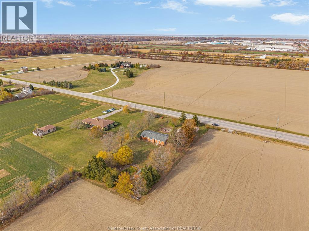 527 County Rd 42, Lakeshore, Ontario N8N 2L9 - Photo 13 - 25028291