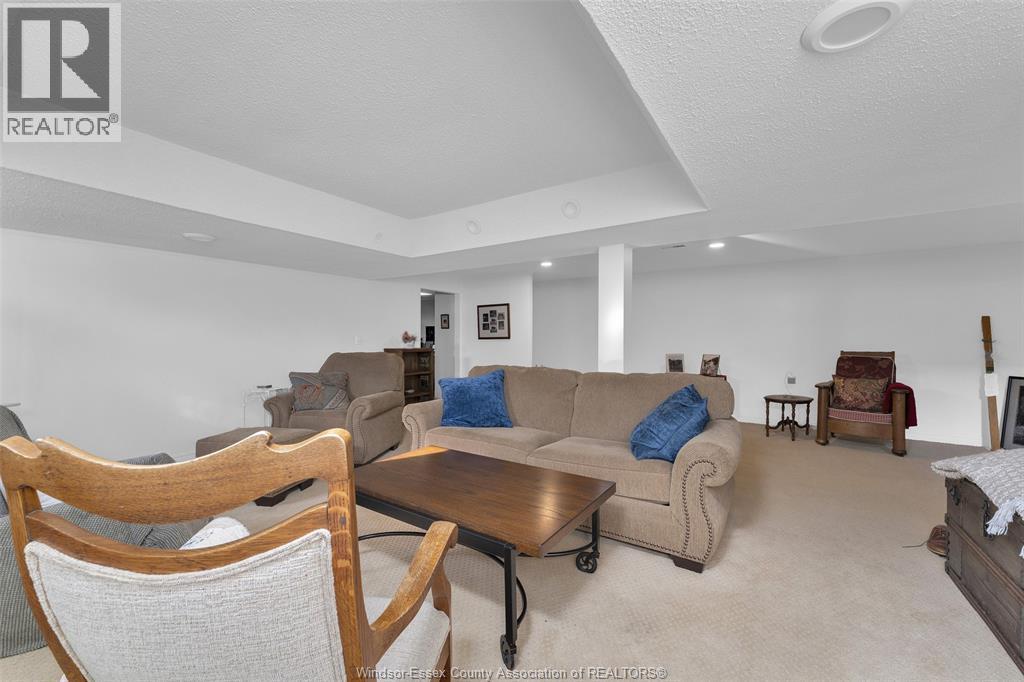 527 County Rd 42, Lakeshore, Ontario N8N 2L9 - Photo 33 - 25028291