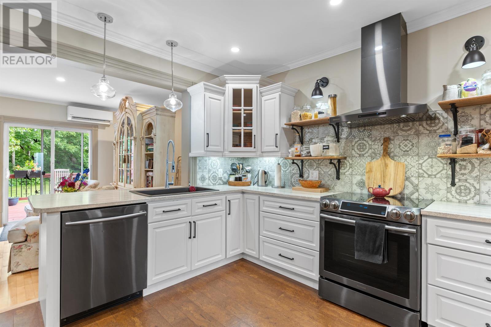 2021 Mill Road, Lower Freetown, Prince Edward Island  C0B 1L0 - Photo 11 - 202527483